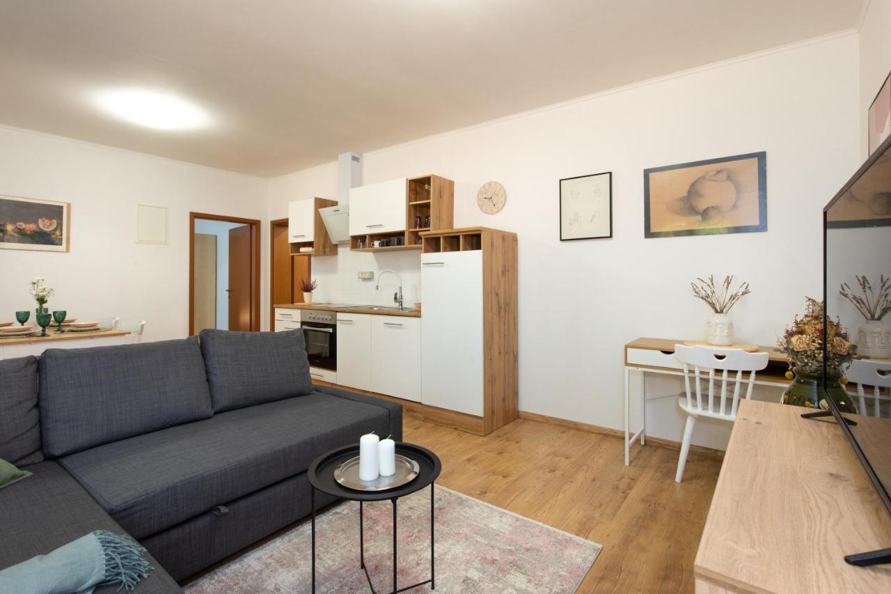 Double Oak Apartment Rijeka Exterior photo